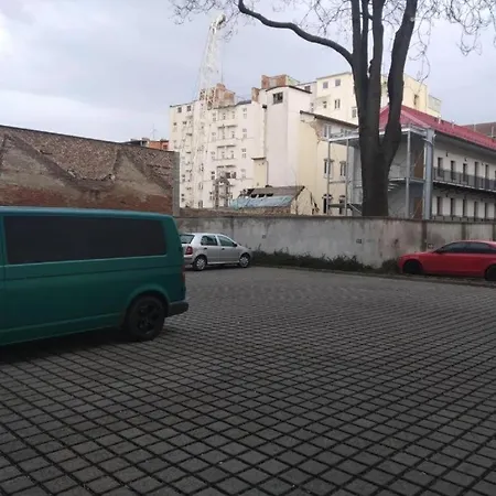 Apartmans In The Center With Privat Parking Apartment